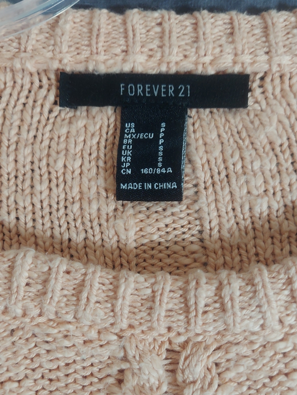 Forever 21 Peach Pink Cropped Cable Knit Sweater Size Small - Picture 3 of 7